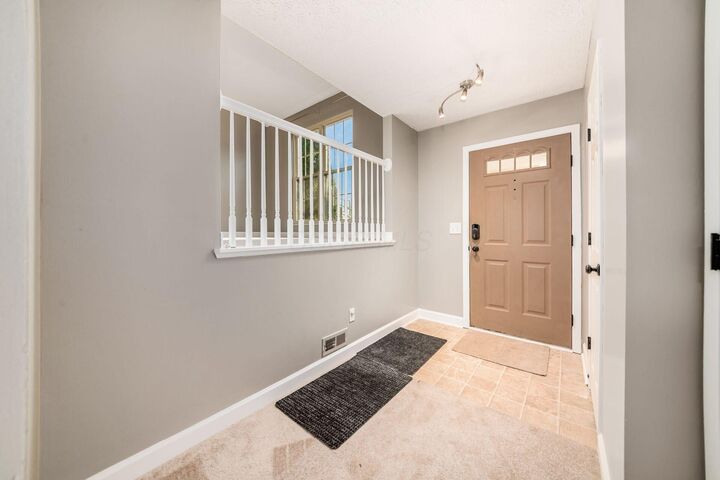 Property Photo:  5804 Oldenburgh Way  OH 43016 