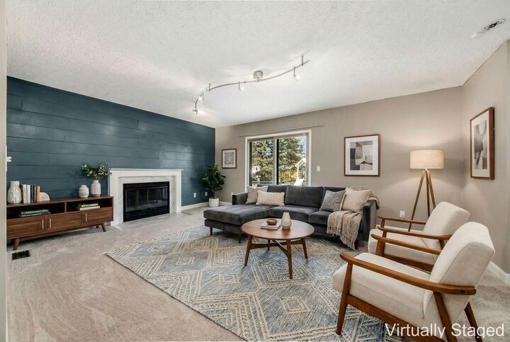 Property Photo: 5804 Oldenburgh Way OH 43016