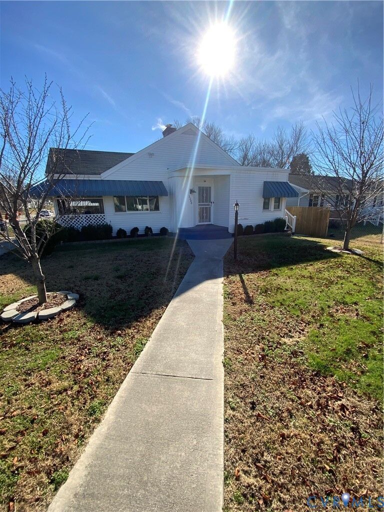 Property Photo:  2200 Ferndale Avenue  VA 23803 