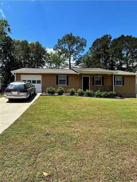 Property Photo: 1736 Almand Creek Drive SW GA 30094