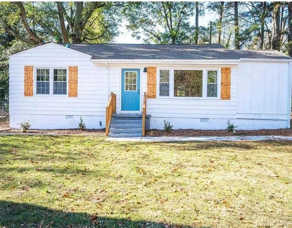 Property Photo: 1940 Hazelwood Drive SE GA 30067