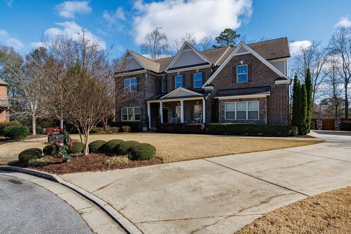 Property Photo:  5250 Wilshire Xing  GA 30040 