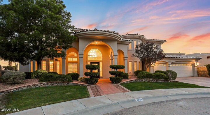 Property Photo: 1039 Calle Flor Place TX 79912