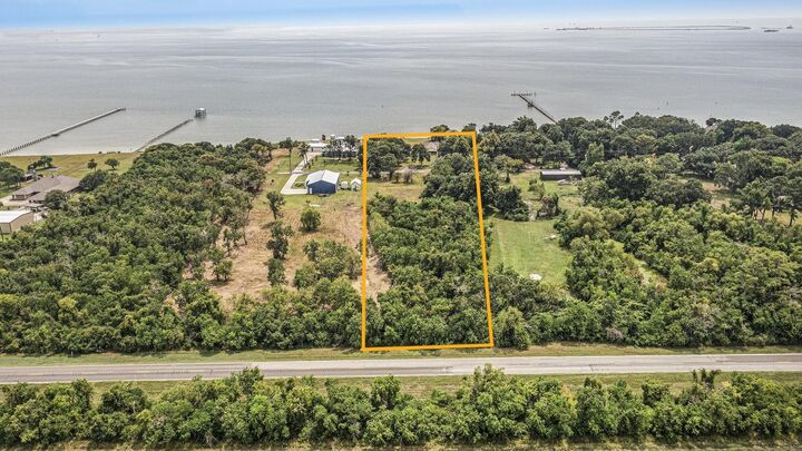 Property Photo: 7414 Ocean Drive TX 77523