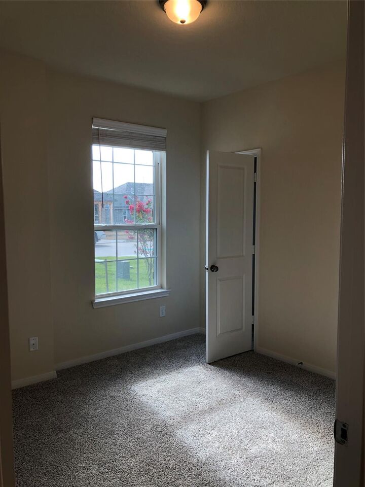 Property Photo:  1006 Old Vine  TX 77833 