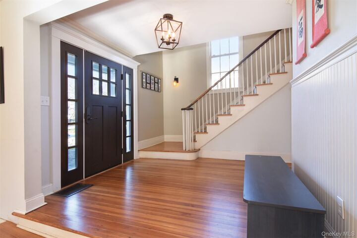 Property Photo:  414 Pelham Manor Road  NY 10803 