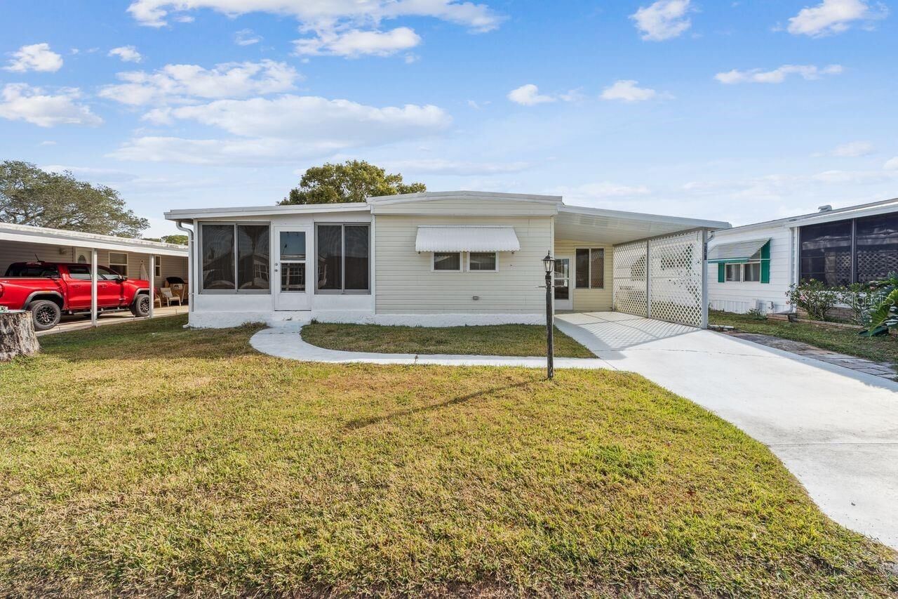 Property Photo:  6756 Kensington Drive NE  FL 33881 