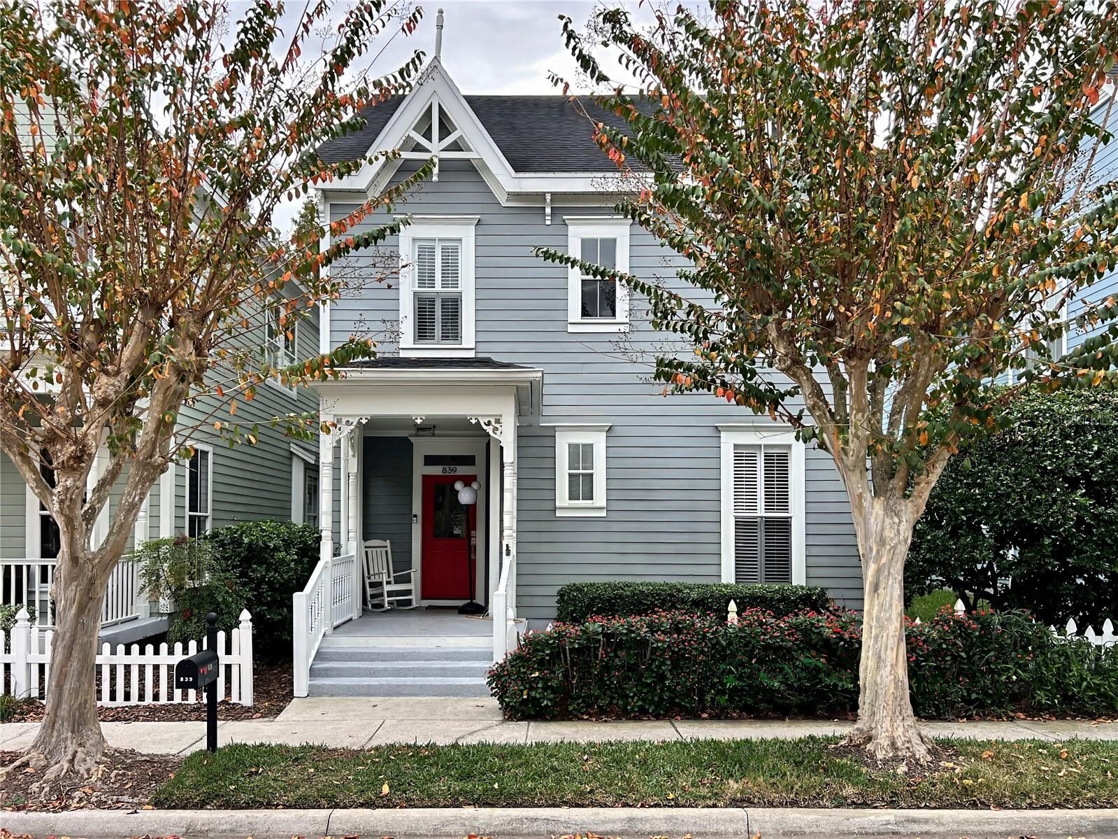 Property Photo:  839 Lake Evalyn Drive  FL 34747 