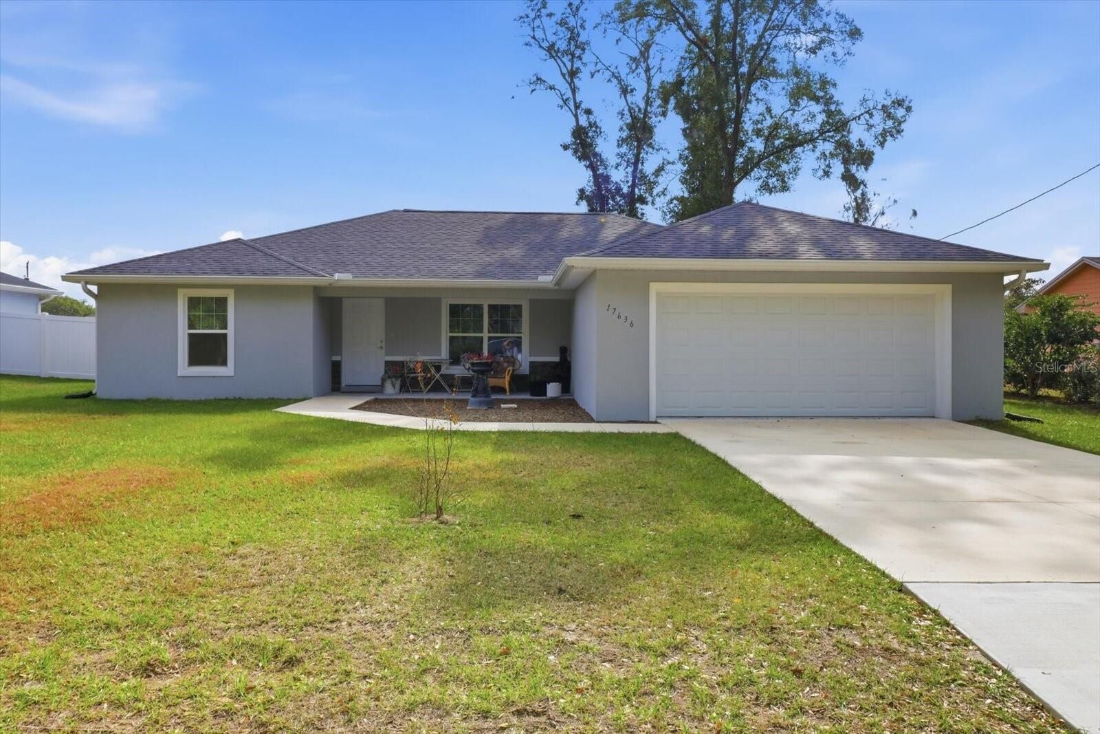 Property Photo: 17636 SW 114th Street FL 34432