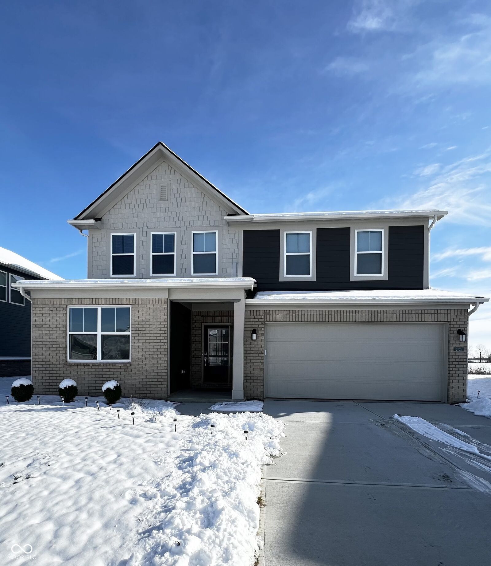 Property Photo: 2725 Linwood Avenue IN 46143