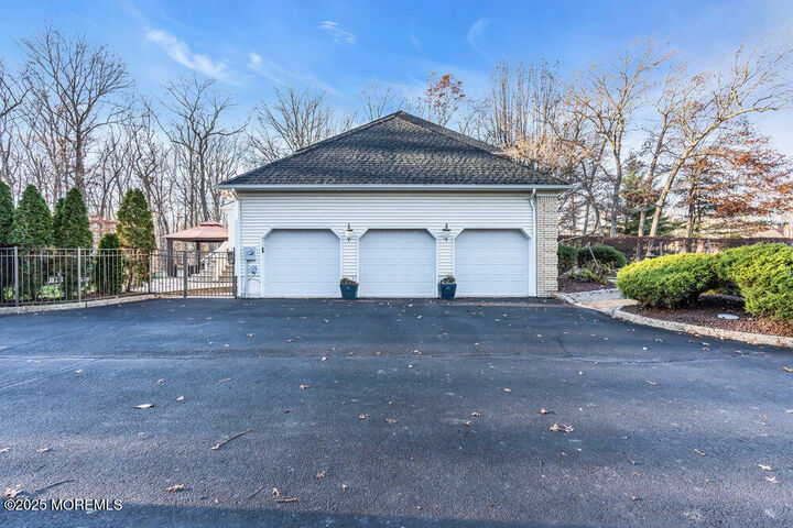 Property Photo: 9 Lucas Lane NJ 08510