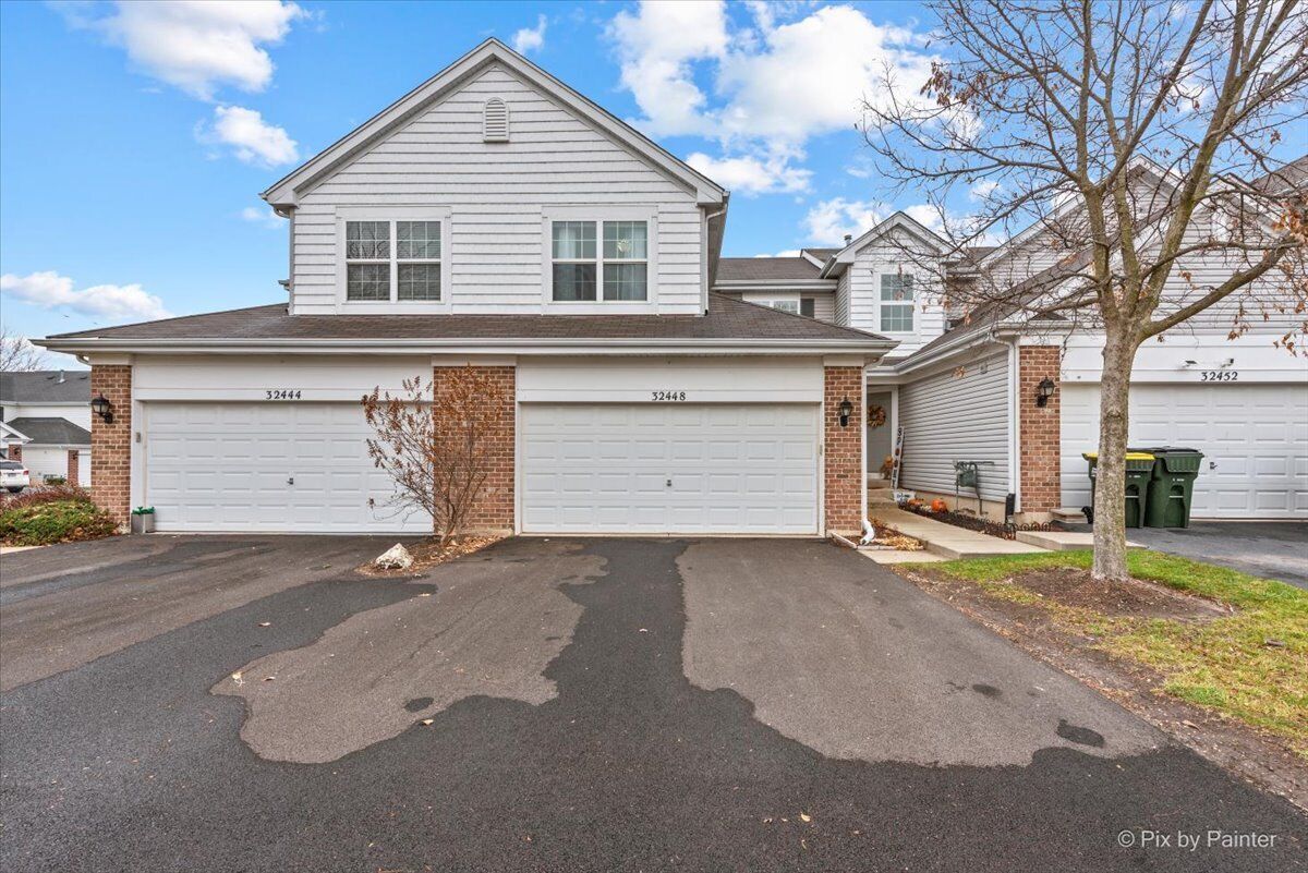 Property Photo:  32448 N Allegheny Way  IL 60051 