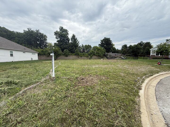 Property Photo: 27 Lake Vista Court IL 60046