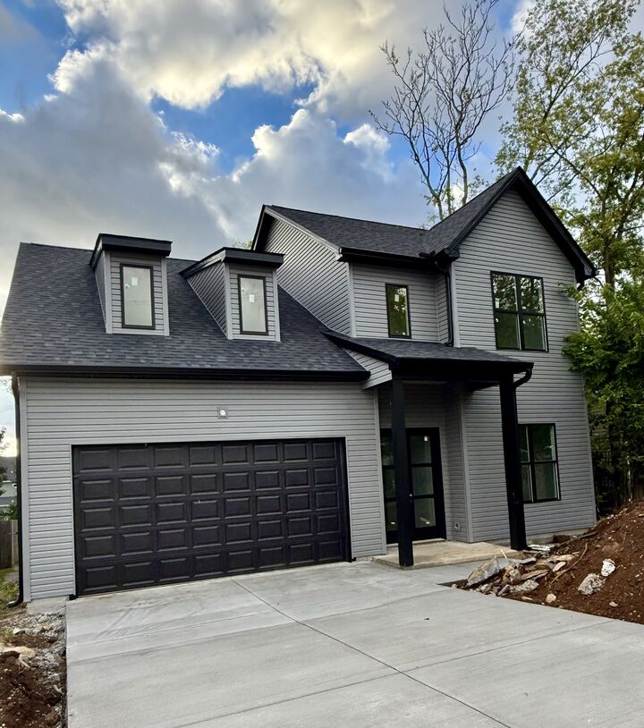 1609 21st Ave N  Nashville TN 37208 photo