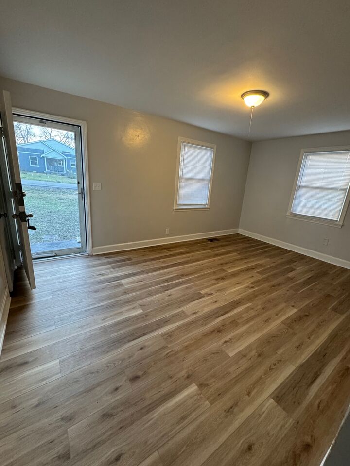 Property Photo: 509 Wesley Ave TN 37207