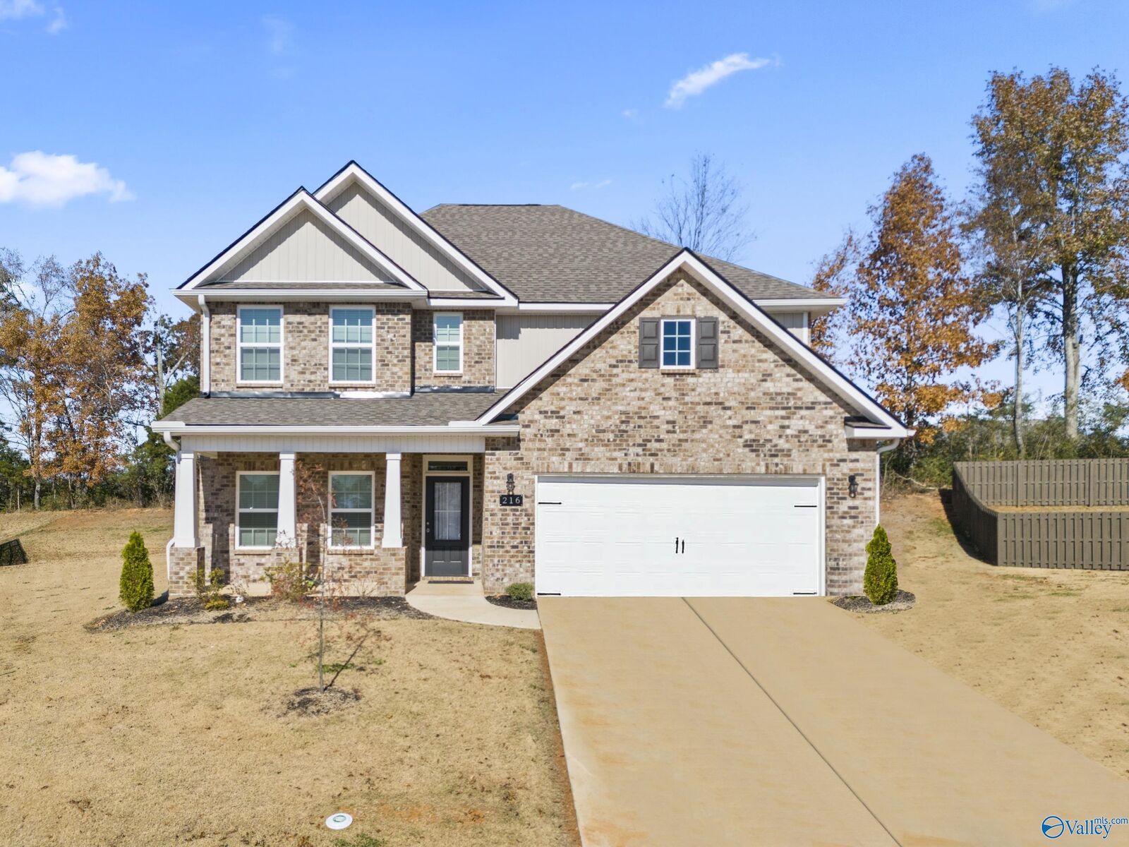 Property Photo: 216 Sunny Springs Court AL 35761