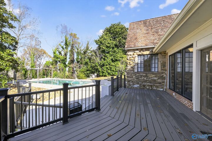 Property Photo: 2710 Hilltop Circle AL 35904