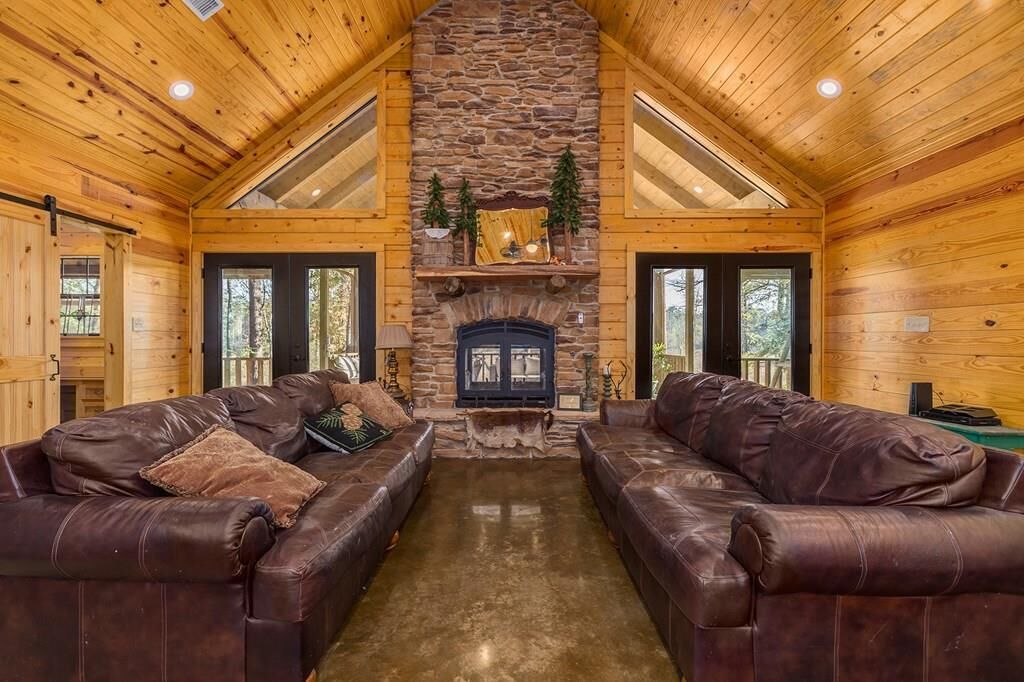 Property Photo: 100 Lost Maples Road TX 75949