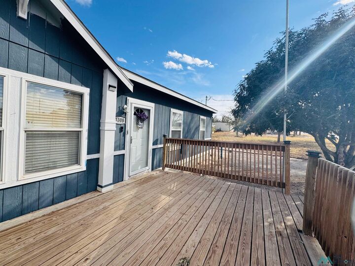 Property Photo: 3308 Burgett Street NM 88220