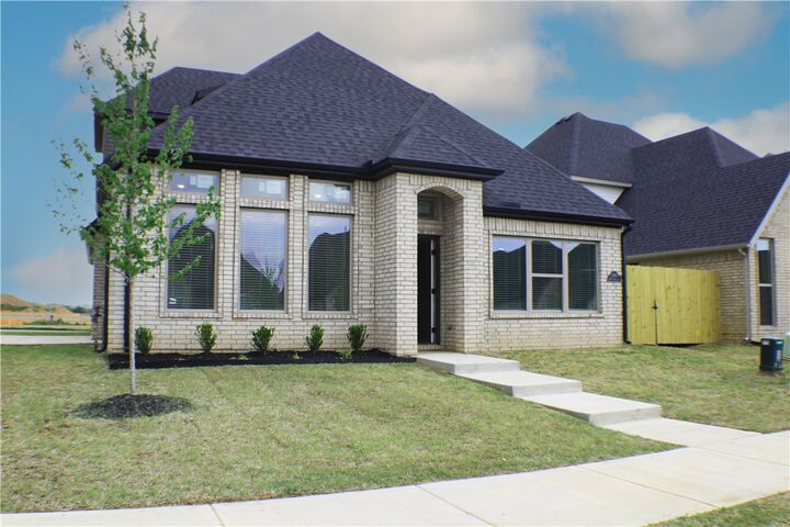 Property Photo:  3206 SW Lovely Lane  AR 72713 