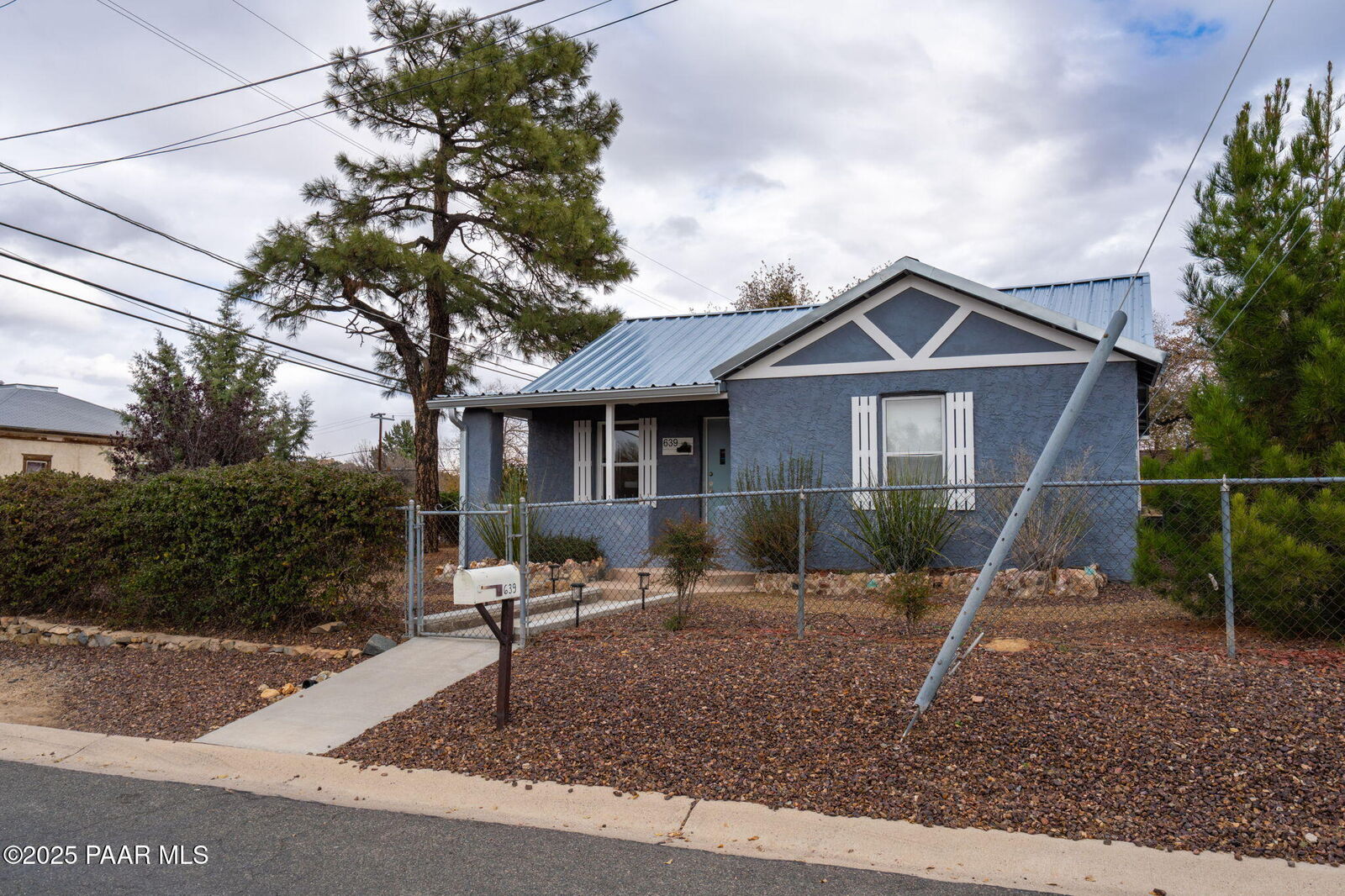 Property Photo: 639 Dameron Drive AZ 86301
