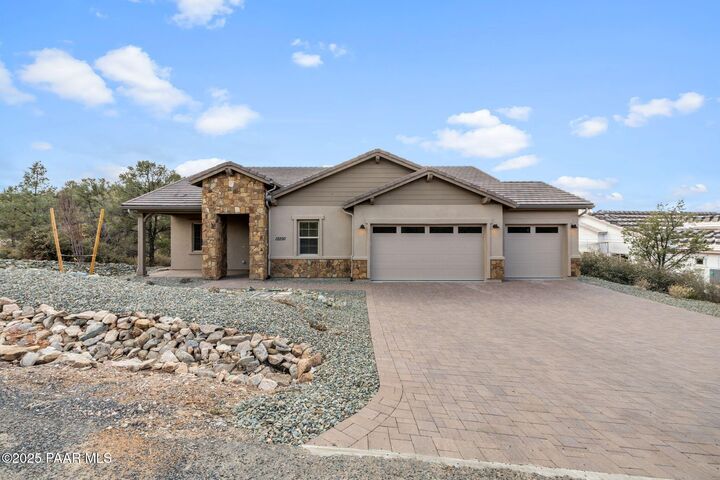 Property Photo: 12250 N Thrine Circle AZ 86305