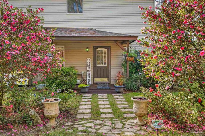 Property Photo:  7985 Mobile Hwy  FL 32526 