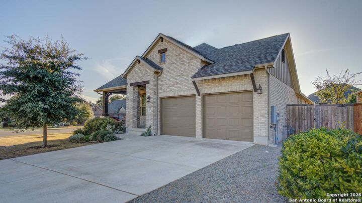 Property Photo:  132 Missouri Primrose  TX 78666 