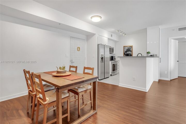 Property Photo: 335 S Biscayne Blvd 3008 FL 33131