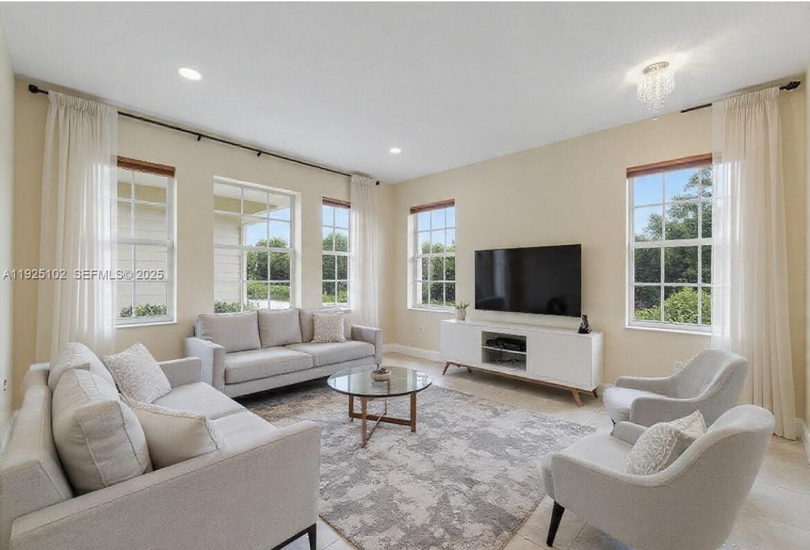 Property Photo: 5310 NW 124th Way FL 33076