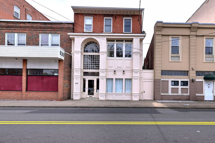 Property Photo:  844 Grand Avenue 2  CT 06511 
