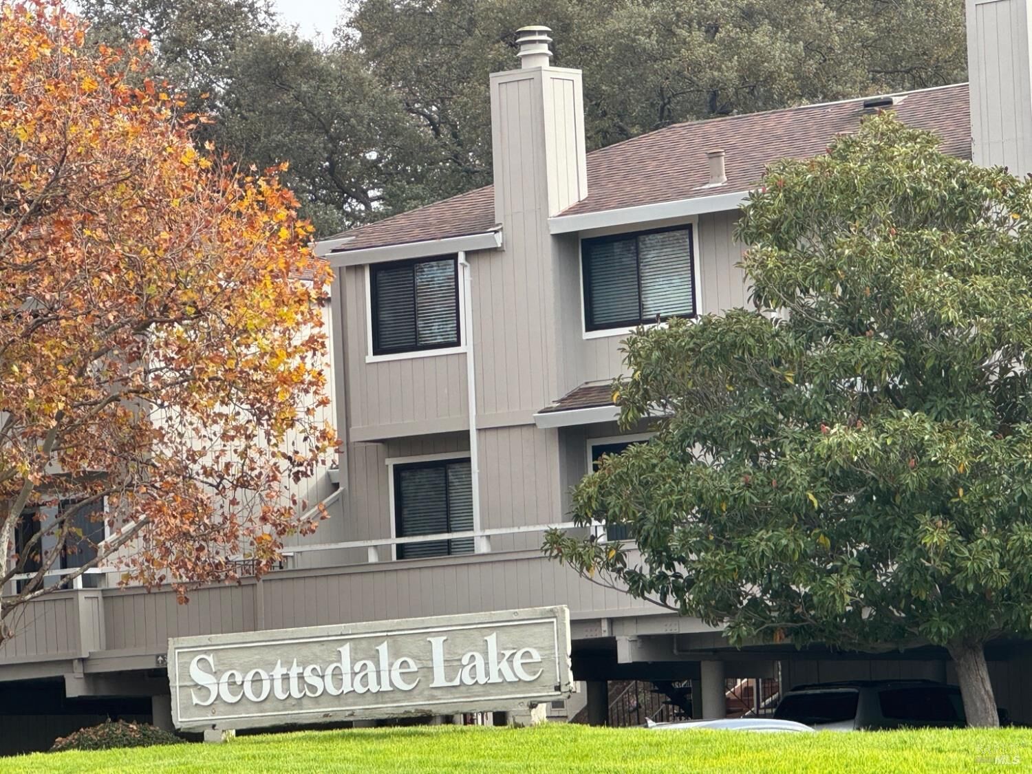 Property Photo: 33 Lakeview Court CA 94947