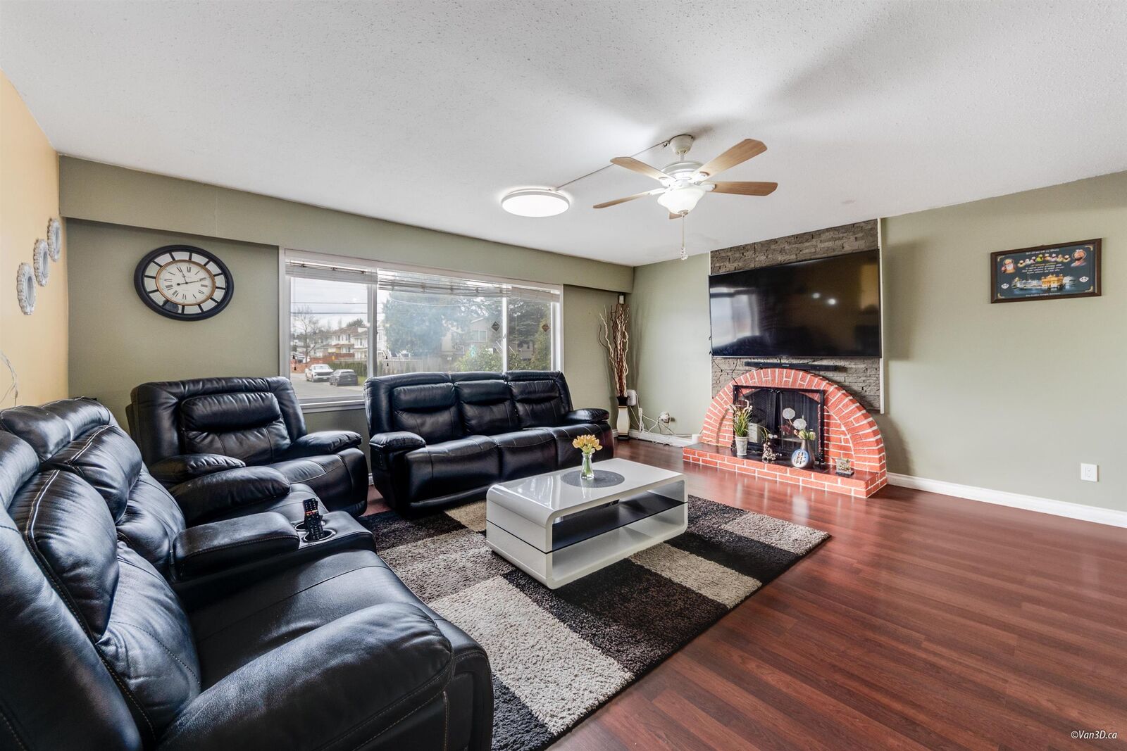 Property Photo: 13553 84 Avenue BC V3W 3H3