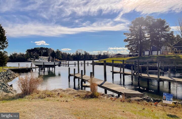 Property Photo: 610 Rolling Hills Road MD 20688