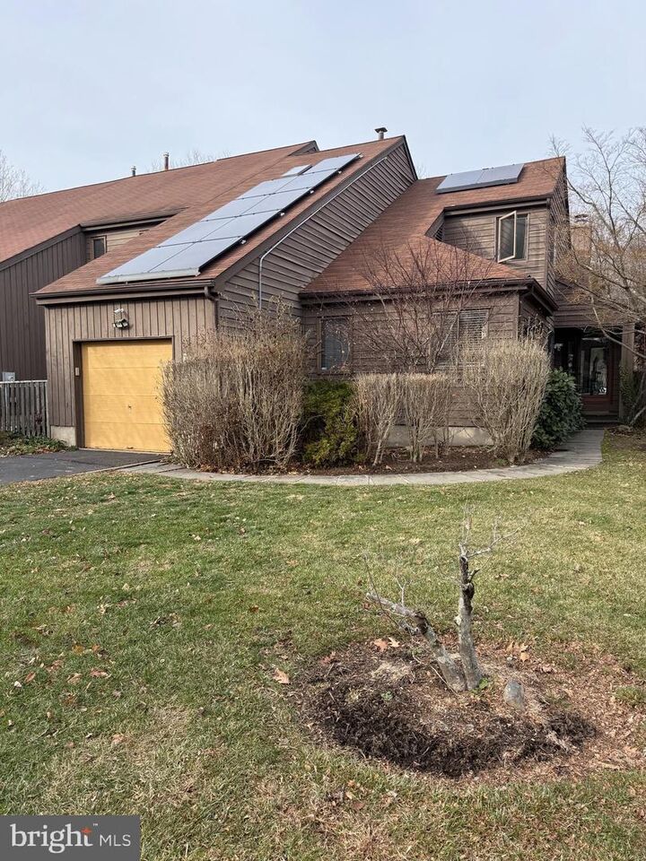 18 Jacob Court  Trenton NJ 08628 photo