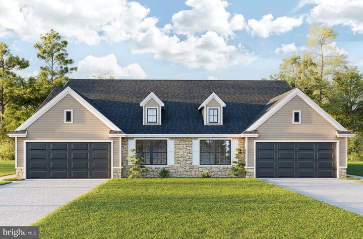 Property Photo: 121 Hillard Field PA 17603