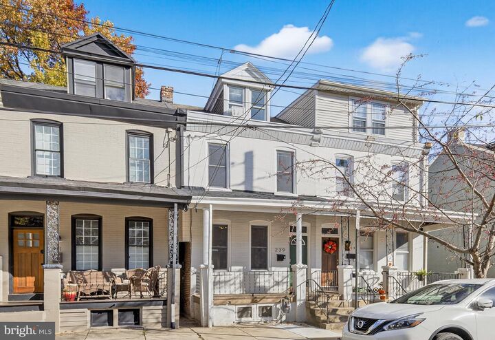 239 Elm Street  Lancaster PA 17603 photo