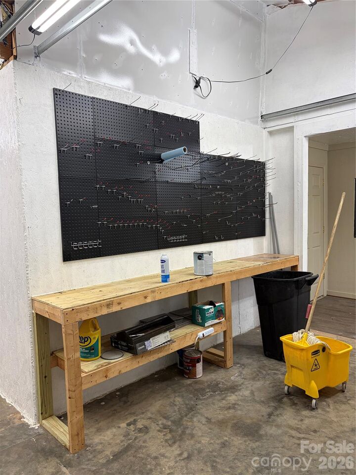 Property Photo:  825 Maple Creek Road  NC 28655 