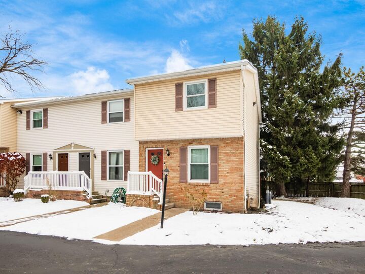 Property Photo: 2001 Sawbury Boulevard OH 43235