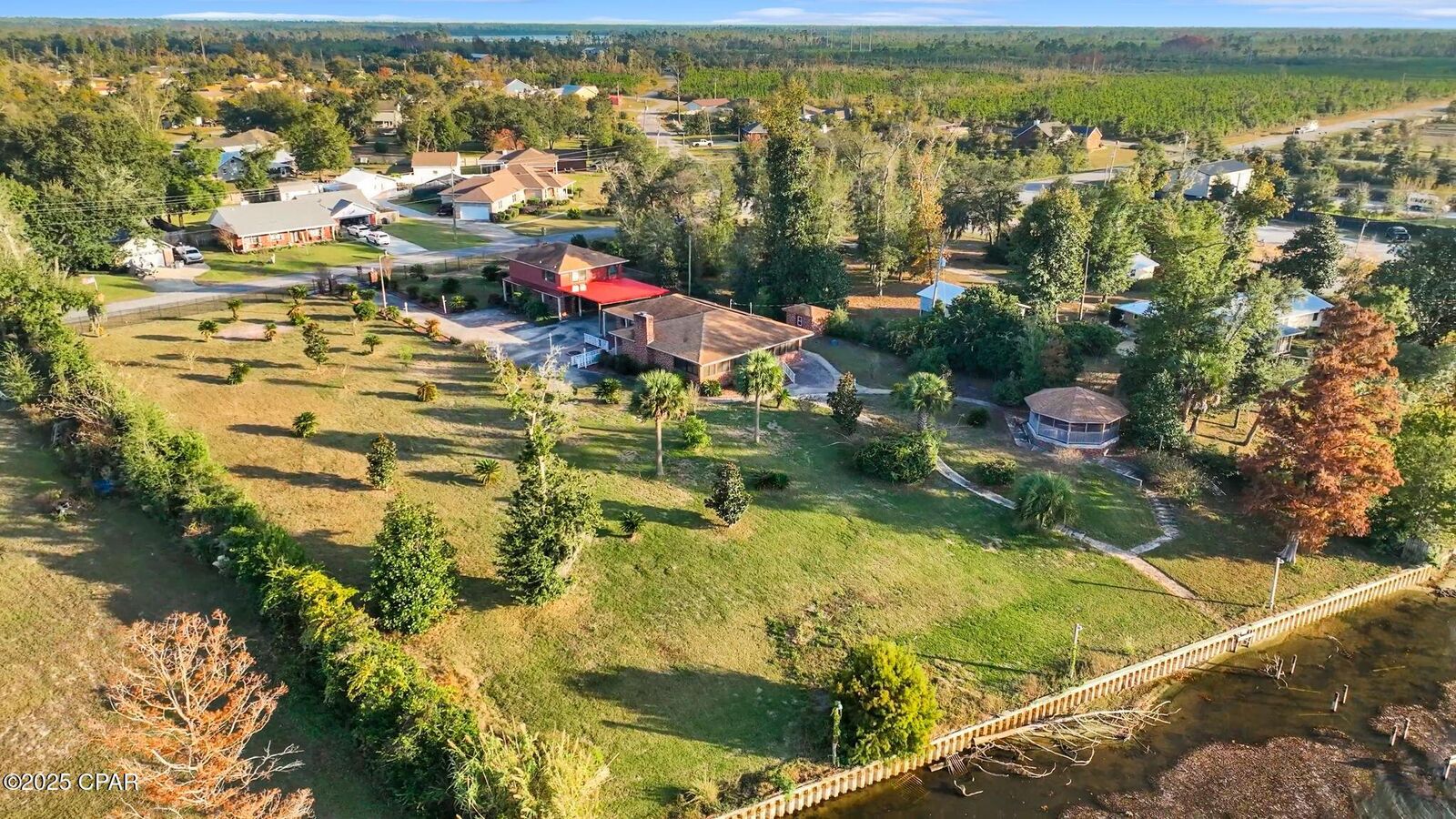 Property Photo: 8009 High Point Road FL 32404