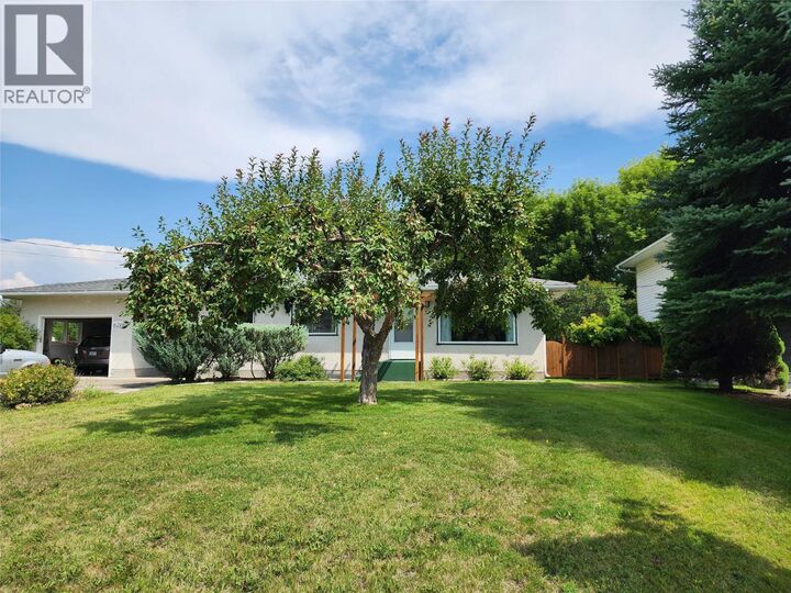 Property Photo: 6210 York Road BC V0H 1H2