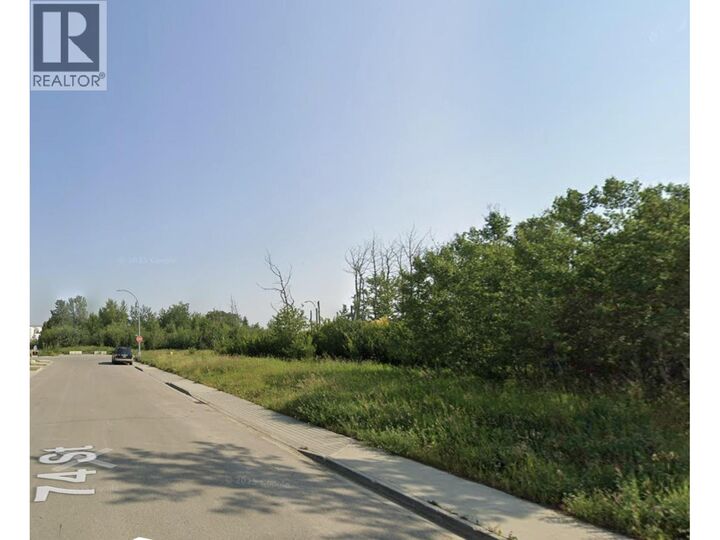 Photo de la propriété:  9011 74 Street  BC V1J 0N7 