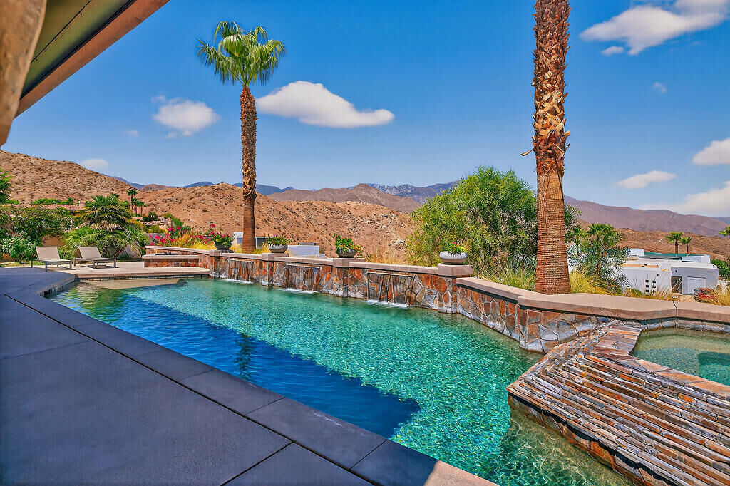 Property Photo: 9 Rockcrest Drive CA 92270