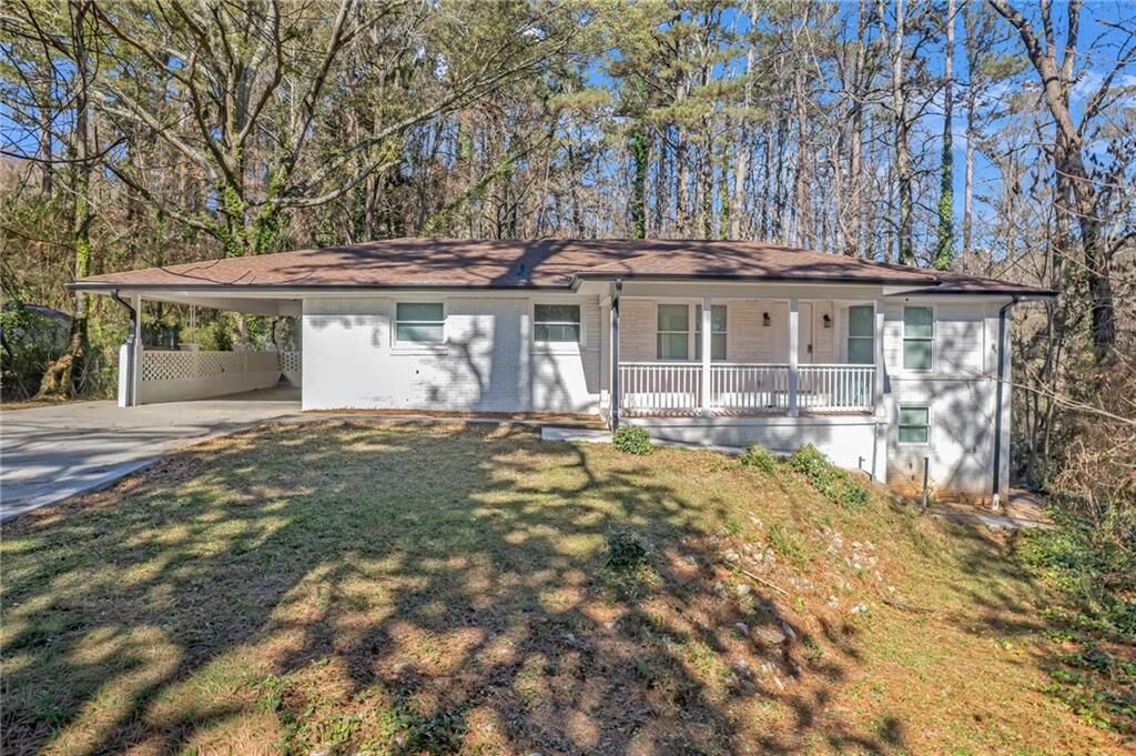 Property Photo: 344 E Rhinehill Road SE GA 30315