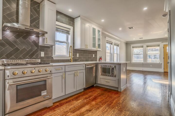 Property Photo:  40 Grant St 2  NJ 07960 