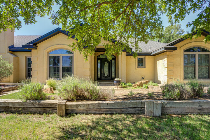 Property Photo:  9009 County Rd 7500  TX 79382 