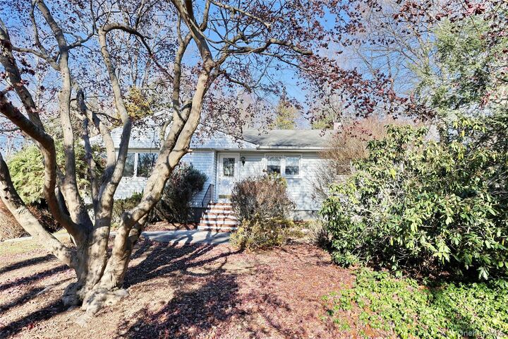 160 Pascack Road  Chestnut Ridge NY 10965 photo