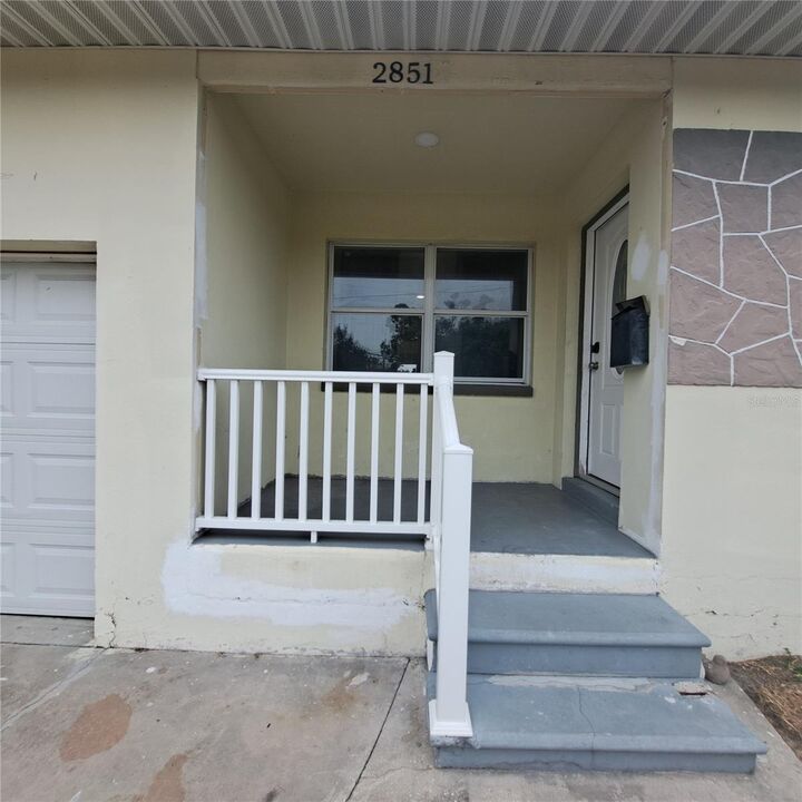 Property Photo: 2851 28th Avenue N FL 33713