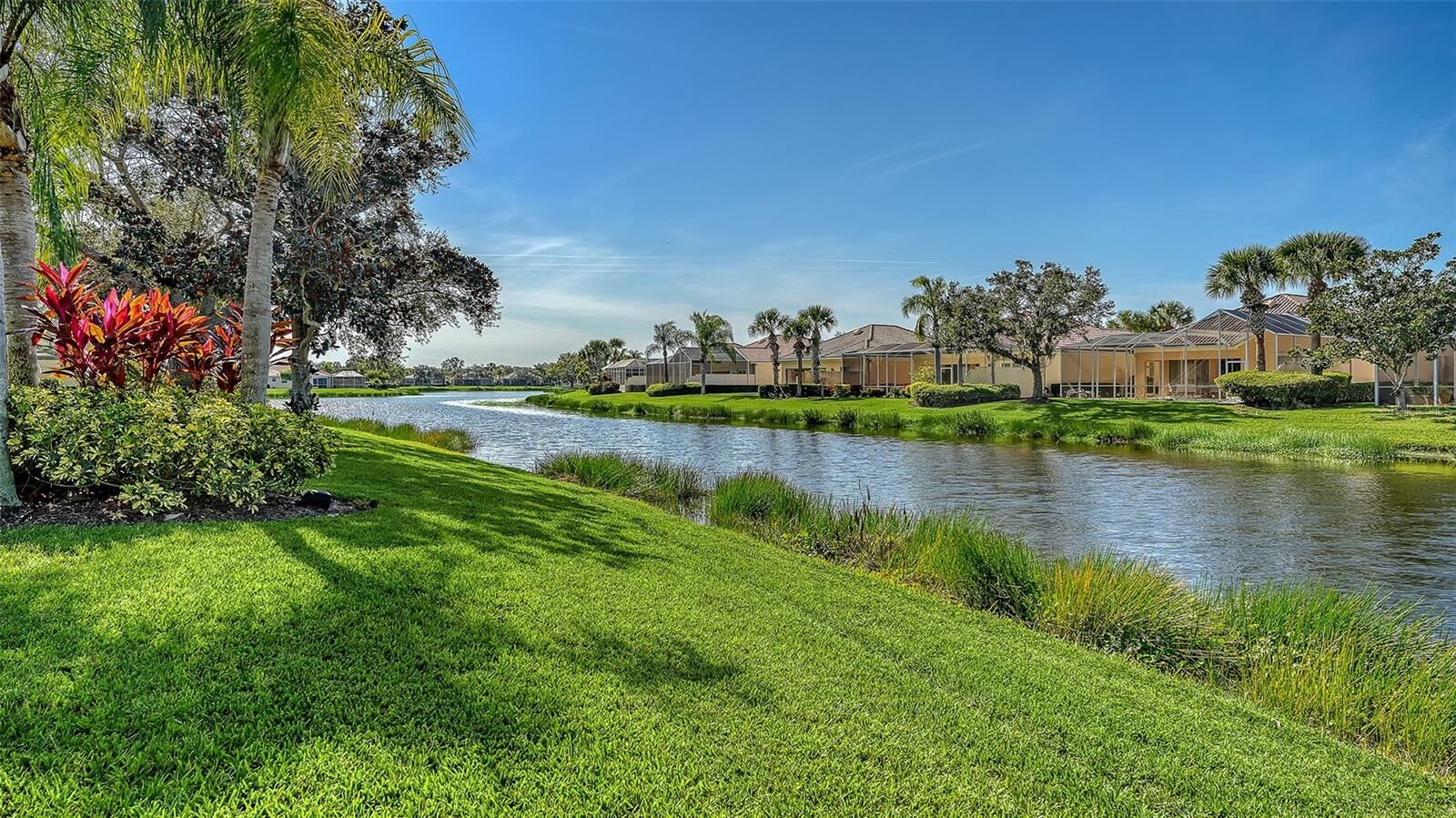 Property Photo:  5737 Ivrea Drive  FL 34238 
