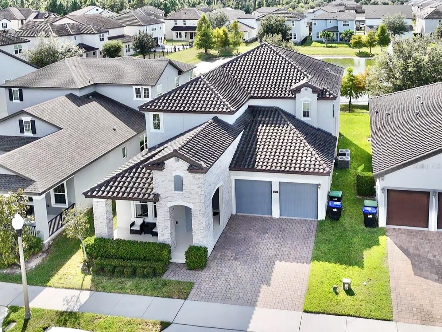 Property Photo:  12941 Westside Village Loop  FL 34786 